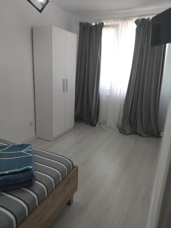 Apartament Max. Confort Тульча Екстер'єр фото