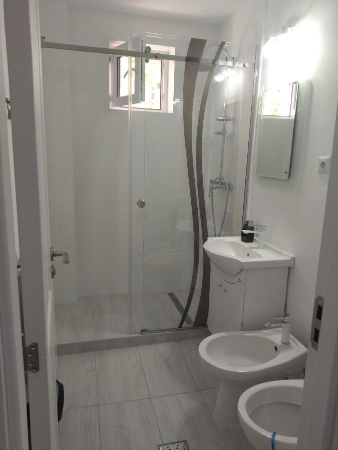 Apartament Max. Confort Тульча Екстер'єр фото